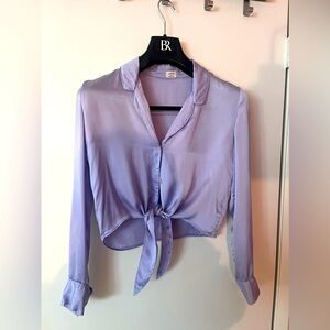 ARITZIA- Tie-Front Satin Blouse lillac